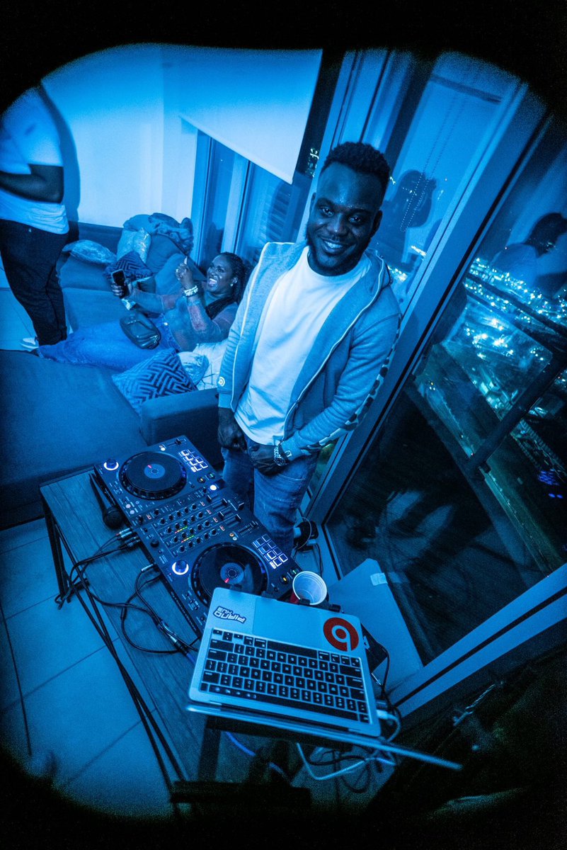 djtimbo__'s tweet photo. Crazy Nights In The City🔥 https://t.co/43ZxILdmdM