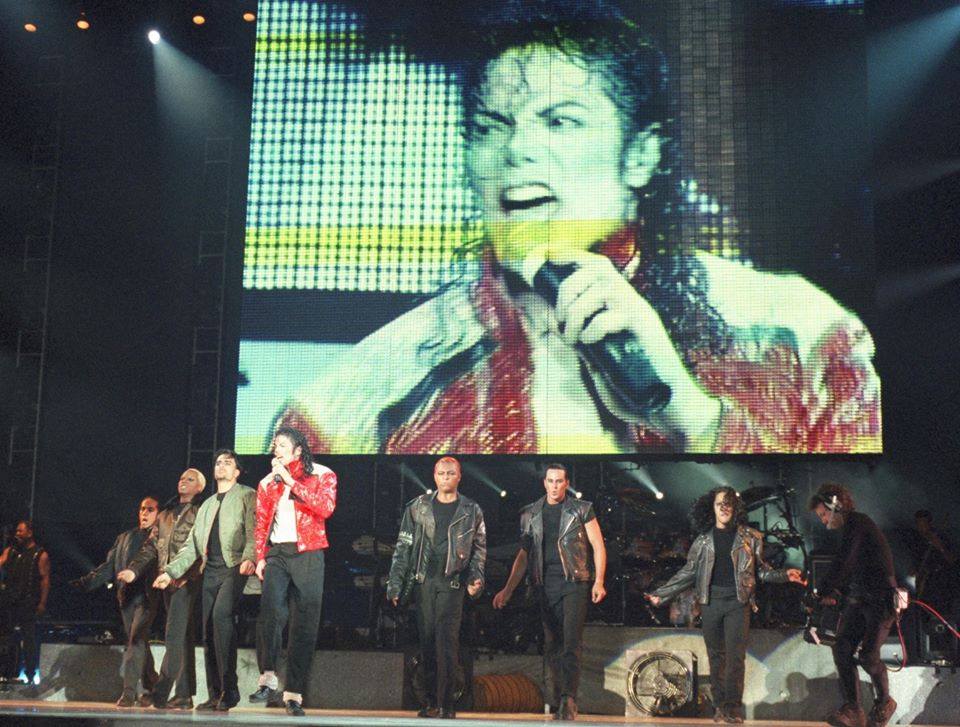 👑  | Michael Jackson, Beat It, Live HIStory World Tour, Brunei 1996