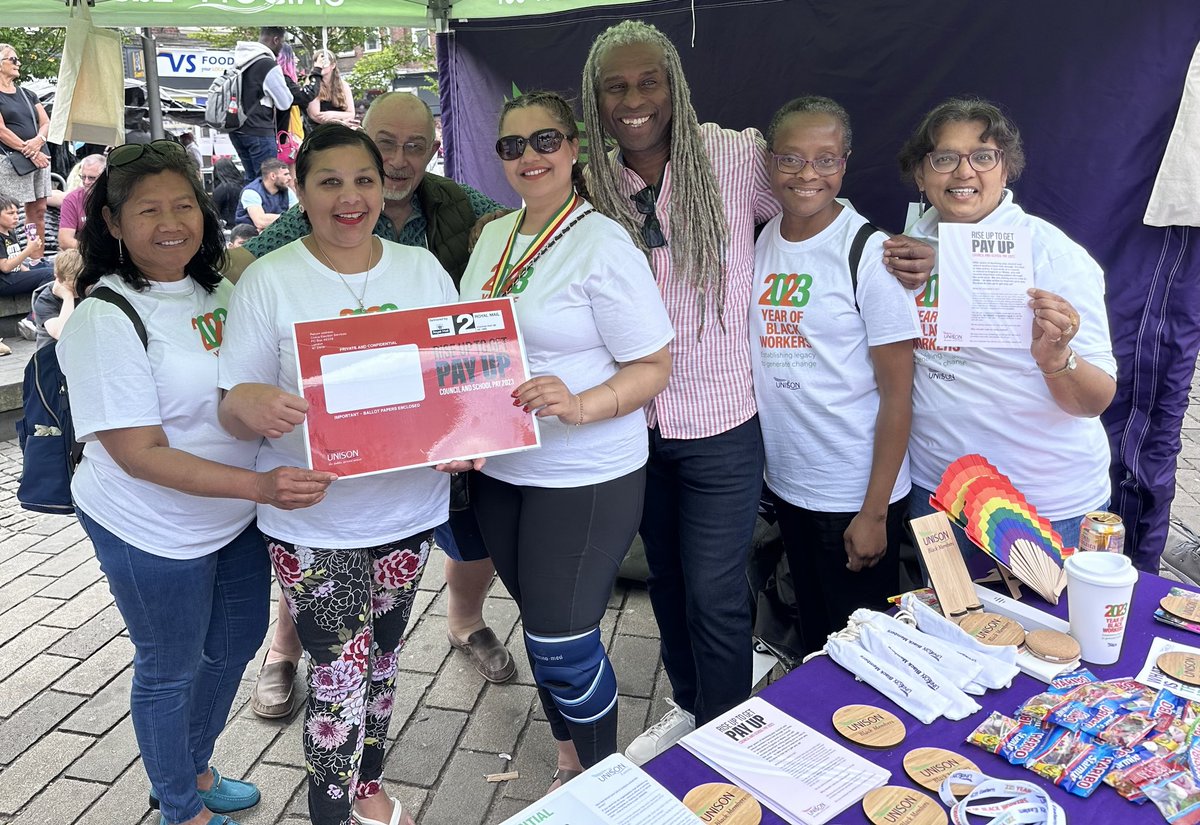 ⁦@UNISONEastern⁩ Black workers say it loud, say it proud “Council and school workers deserve a pay rise - return your ballot papers and vote YES for action 💪🏾” 13 years of pay cuts must end now! ⁦@unisontheunion⁩ ⁦@BlackUNISON⁩ #PayUp2023