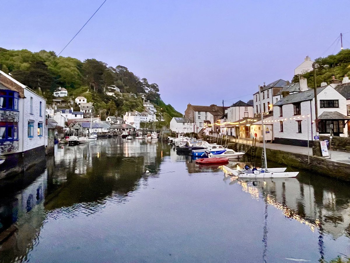 Glorious week in Cornwall - first visit in decades … stunning scenery, wonderful walks and far too much great food! #Cornwall #Mullion #Polperro