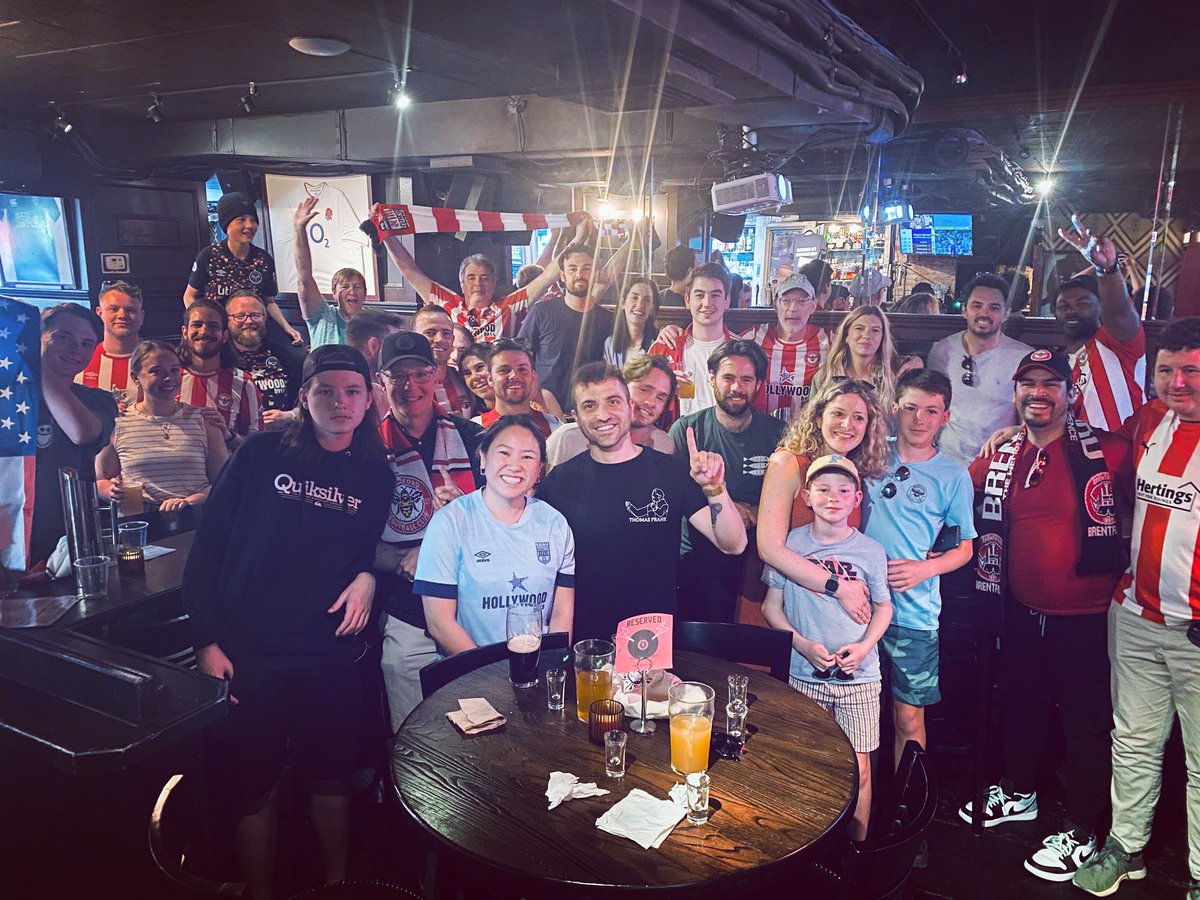 BrentfordFCnyc's tweet photo. THAT is the way to cap off the season! Thanks for all the @BrentfordFC support!!! #MyPLMorning #BrentfordFC https://t.co/XgkgYW5CLy