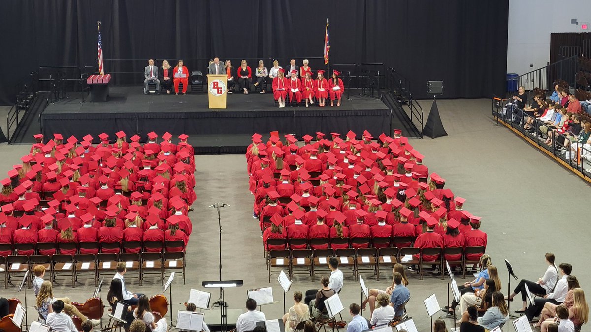 BaringerJamie's tweet photo. Congratulations to the Bowling Green High School Class of 2023!!!  Best of luck, your future looks bright! https://t.co/BQHr3hVMHn