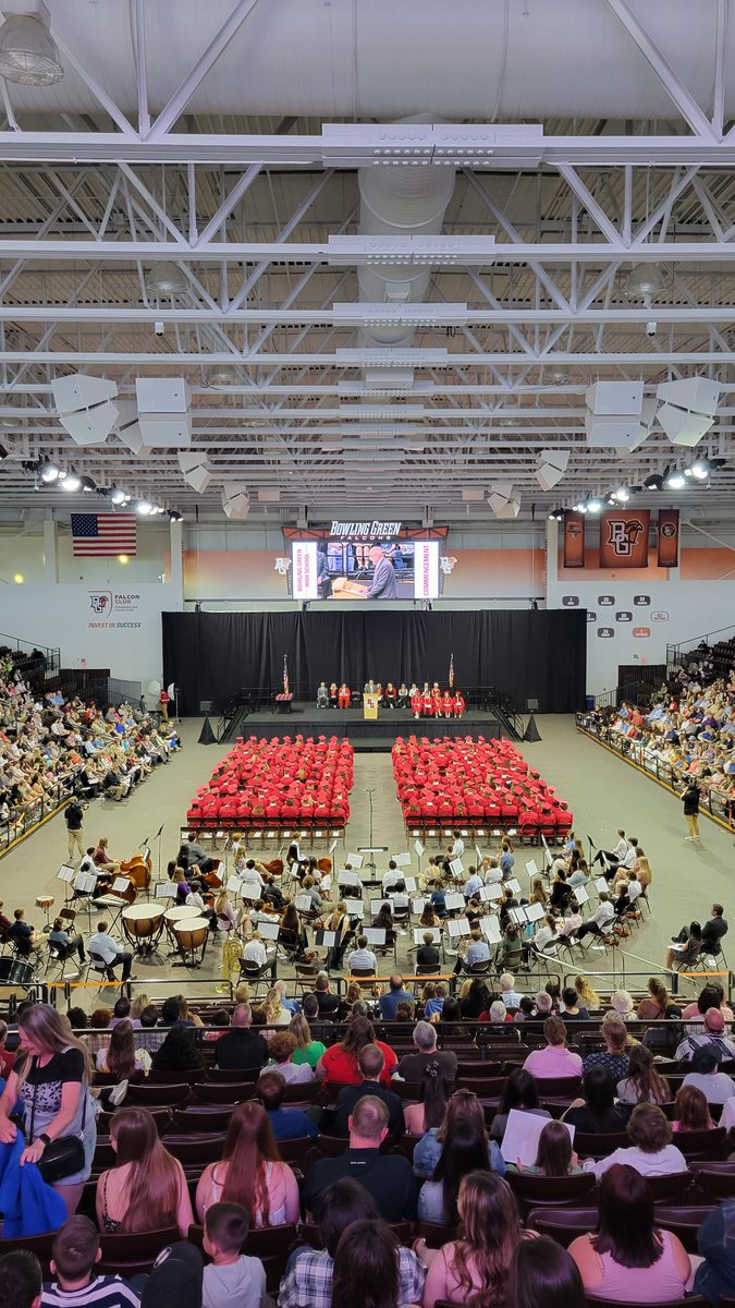 BaringerJamie's tweet photo. Congratulations to the Bowling Green High School Class of 2023!!!  Best of luck, your future looks bright! https://t.co/BQHr3hVMHn