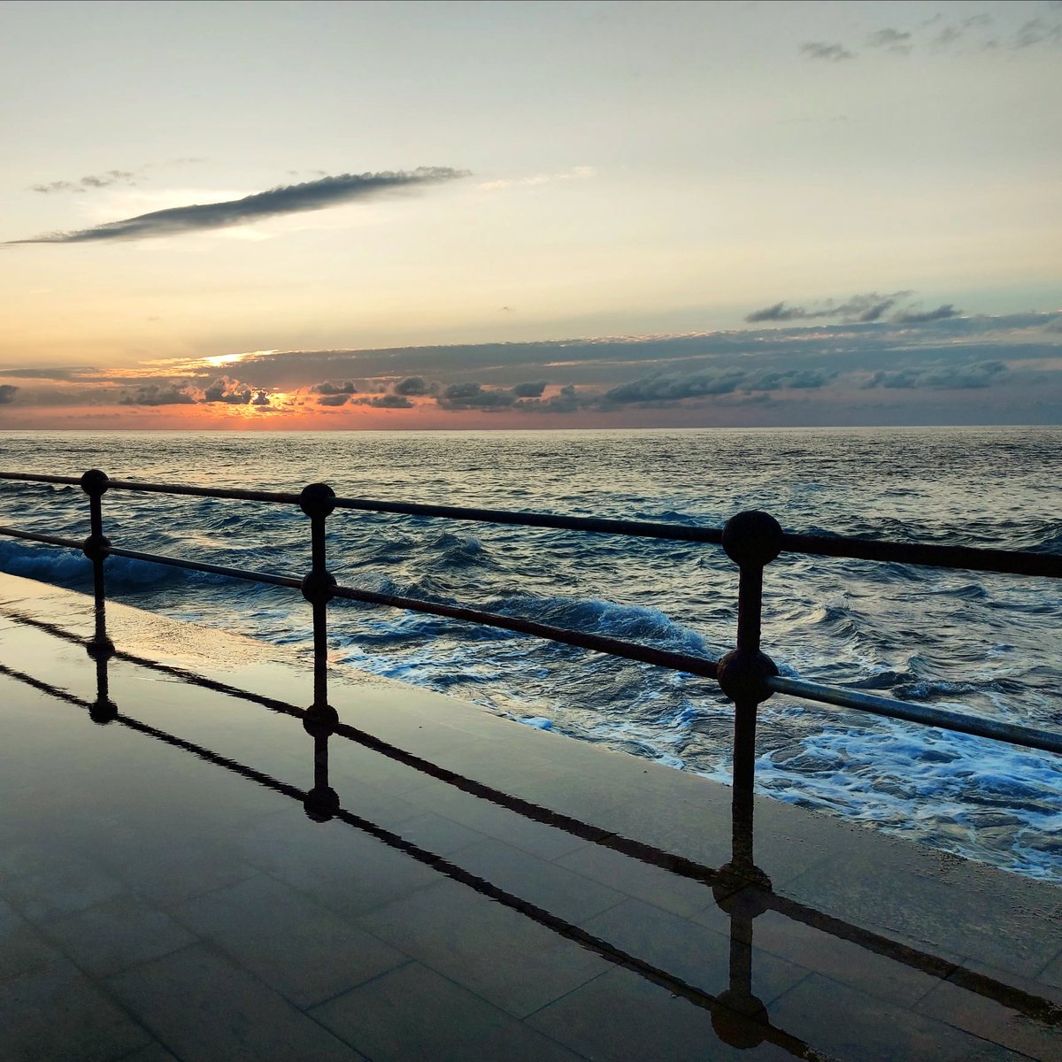 AlGalCar's tweet image. Atardecer de hoy que va desmayando a mayo desde #Bajamar #LaLaguna #Tenerife #Canarias