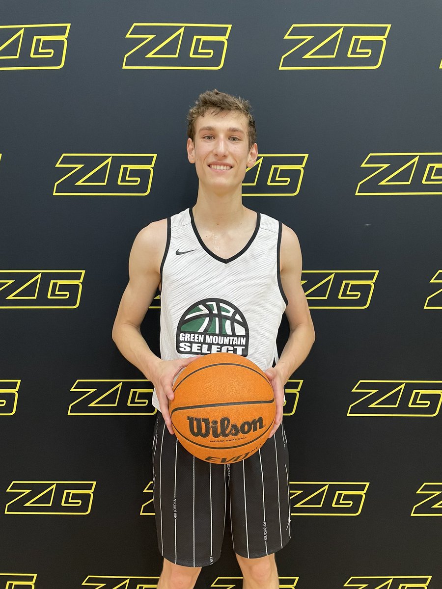 NERRHoops's tweet photo. 2025 Carson Cody of @Gmsselect displayed his shooting ability with 4 threes when it mattered most in the #S16 championship game. 

#S16 - Varsity https://t.co/uzHe3nCOR1