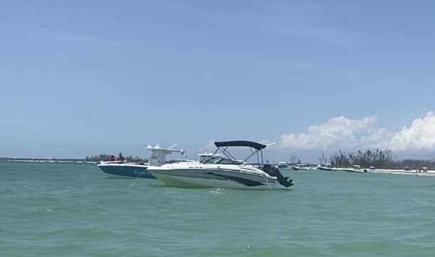 NFTSnipr954's tweet image. Beautiful on the water watching @HV3_Golf do his thing #LIVBroadcast