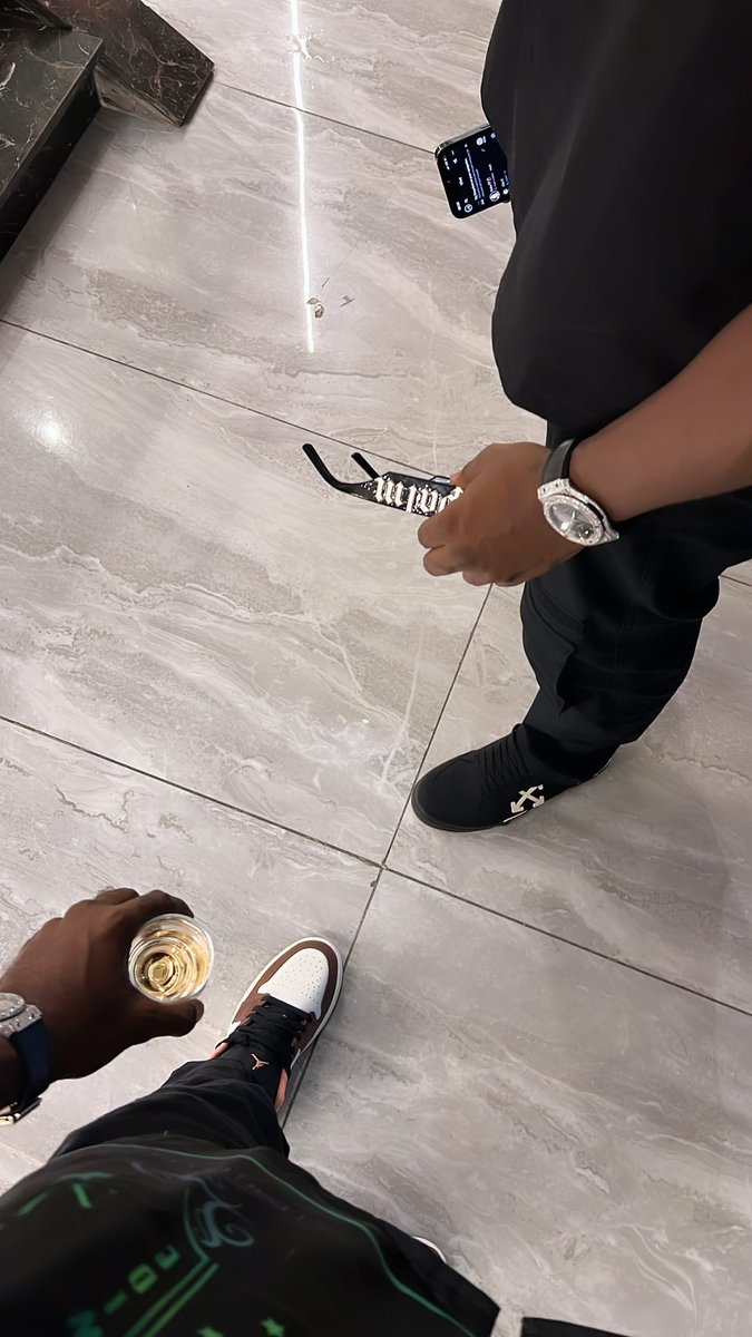 Tegagatess's tweet photo. 🖤 https://t.co/98b6AMW78L