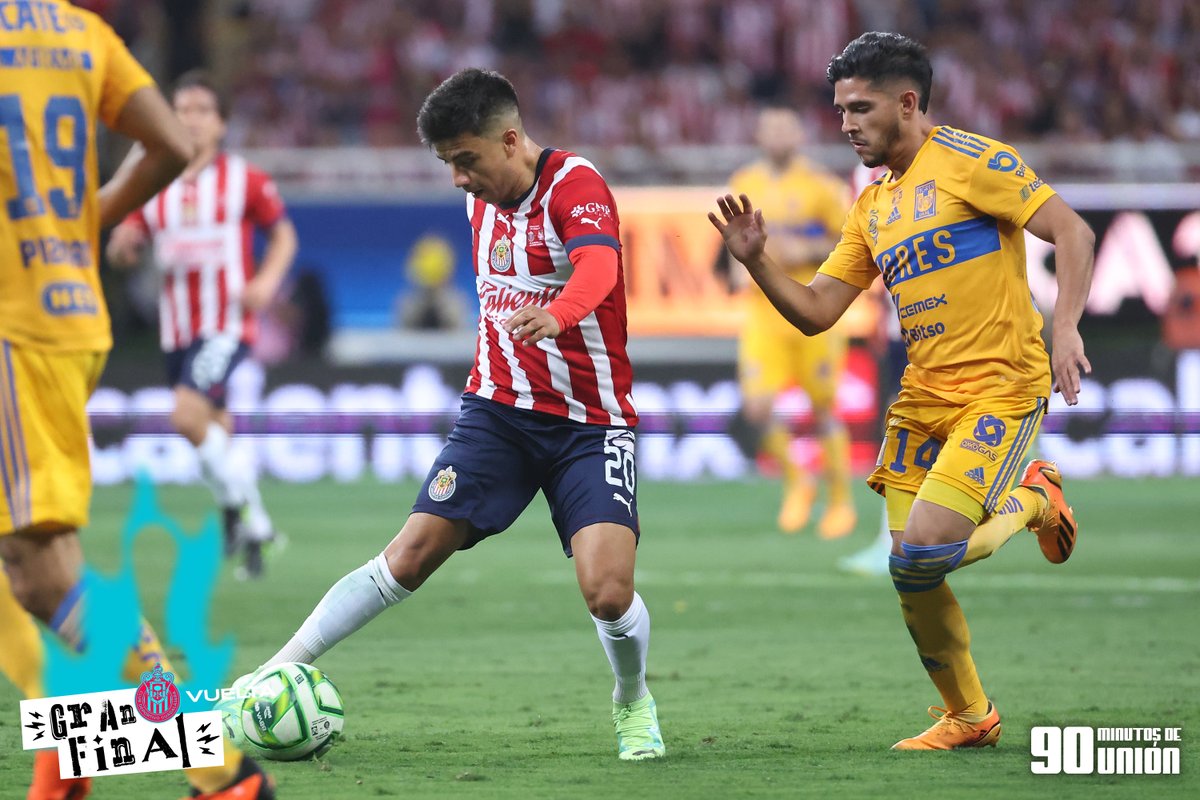 Chivas's tweet photo. ¡YA INICIÓ EL SEGUNDO TIEMPO! 🔴⚪️

QUE TERMINE COMO TANTOS Y TANTOS LO DESEAMOS.

¡DALE REBAÑO DE MI VIDA! ❤️🐐 https://t.co/bpgVyabFC7