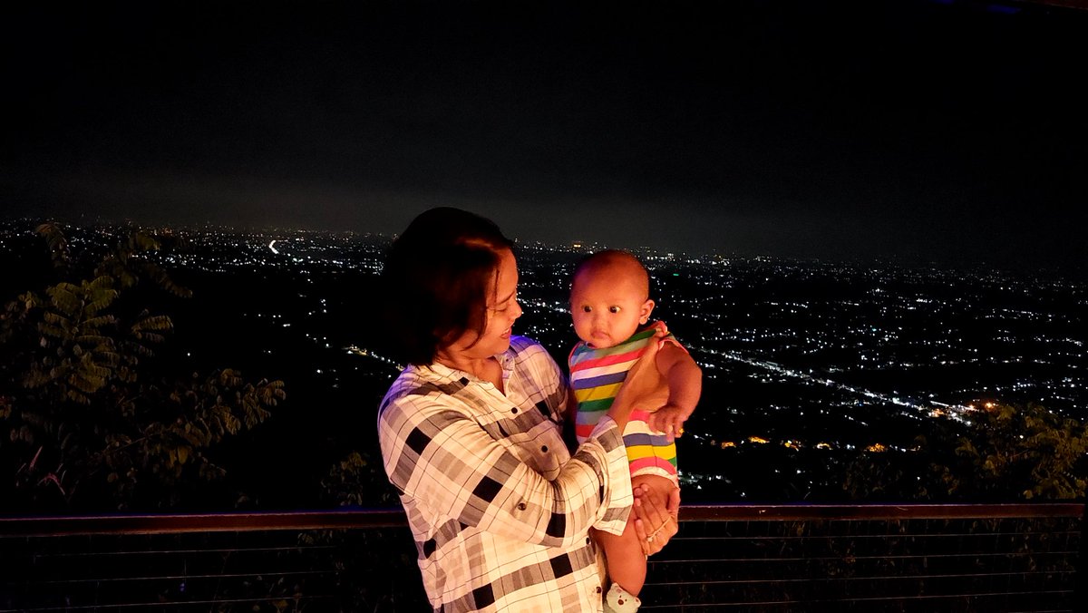 SelfiaNoviyanti's tweet photo. lampu aja bisa terang apa lagi kamu... https://t.co/CGn6jlpsOB