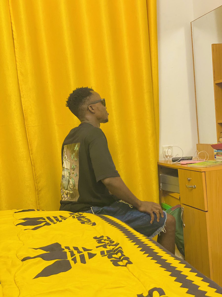 Samson8Young's tweet image. 1 just hope everybody is fine.
Even the ones we stopped talking for no reason. Pls be fine