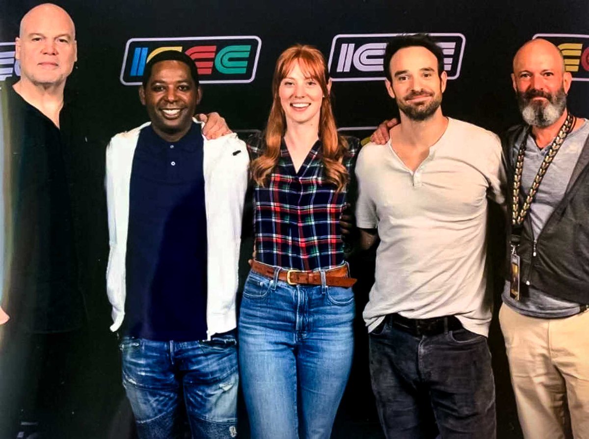 Netflix's #Daredevil actors Vincent D'Onofrio, Royce Johnson, Deborah Ann Woll, Charlie Cox, and Geoffrey Cantor reunited this weekend at ICCCon in Nashville! Photos: thedirect.com/article/darede…