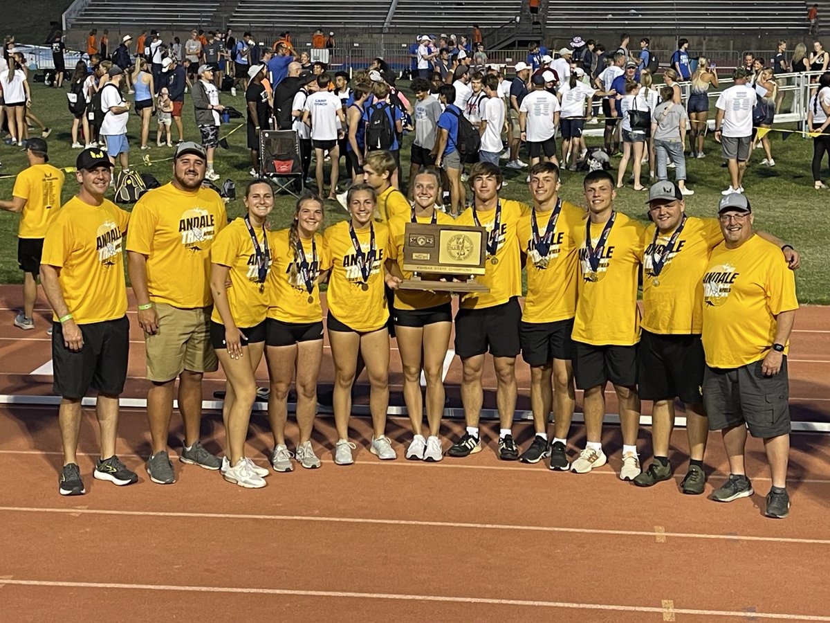 The most decorated combined class of senior throwers in Andale history!  Thank you for your leadership, dedication and passion!

In 3 years (2020 Covid):
- 13 Individual state champions 
- 21 top 3 finishes 
- 24 state placers 
- 5 team titles 

Thank you for the memories!