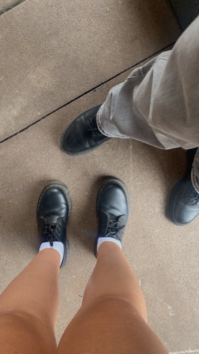 _Female's tweet image. Bb💗