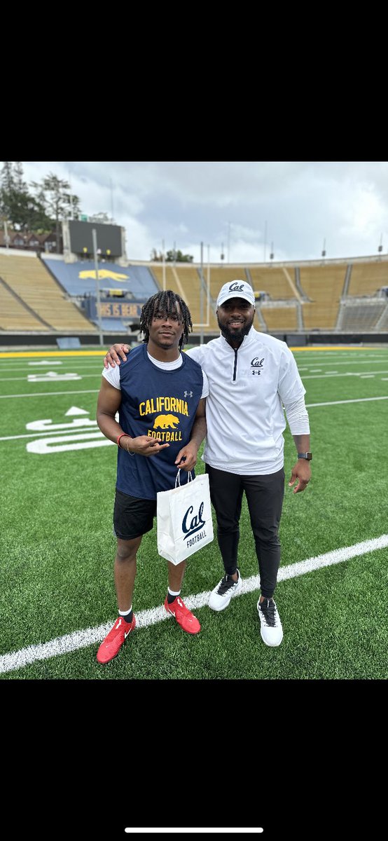 Blessed to be named one of the best defensive back at the <a href="/Calfootball/">Cal Football</a> camp today! Thanks coach <a href="/CoachTreW/">Tre Watson</a> and <a href="/CoachTB02/">Terrence Brown</a> for all the tips and coaching points. <a href="/owlfootball_/">Foothill College Football</a> <a href="/brandonyounger/">Brandon Younger</a>