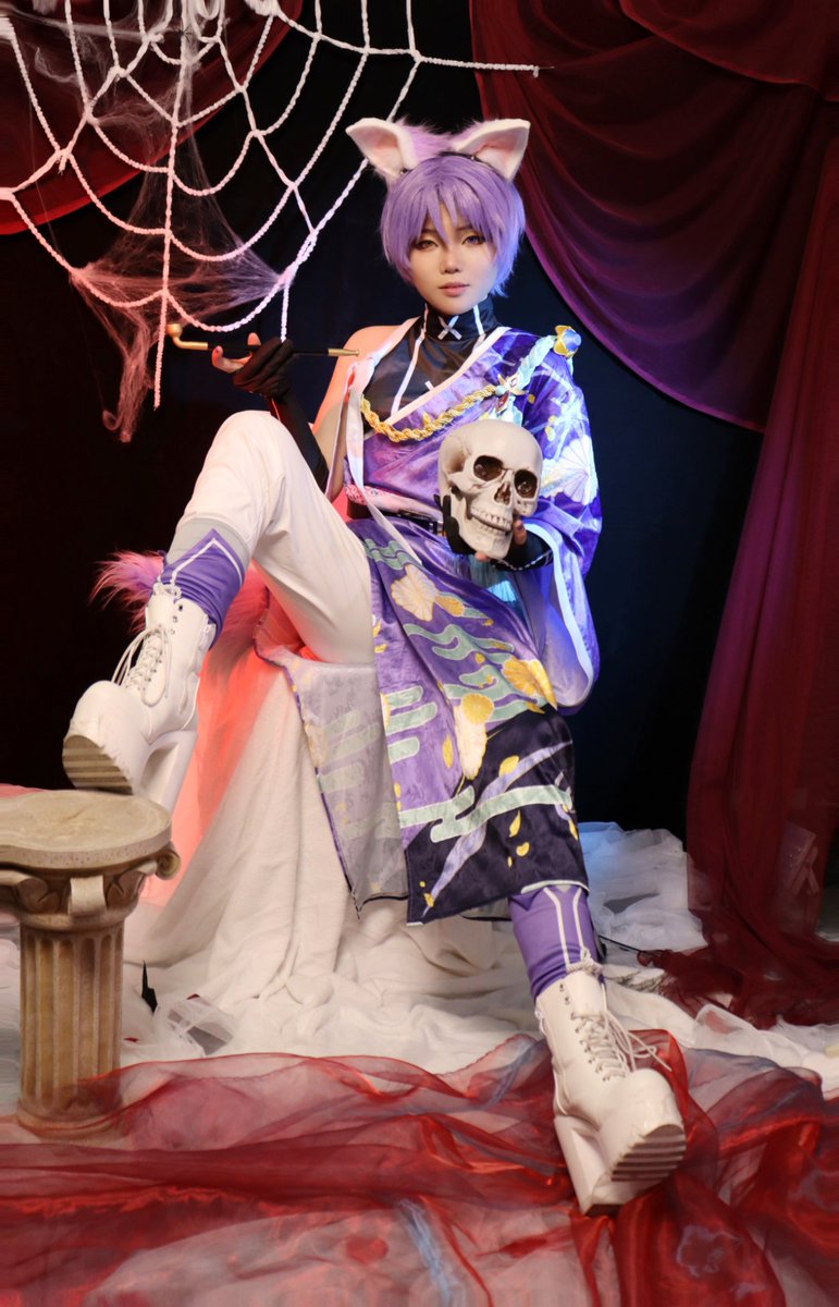 This time, 
I played the role of Nine Nights in the New World Carnival， and I tried to restore the expression of Nine Nights.
 It seems that it was not very successful, hahaha.
#nucarnival #NUcosplay #cosplay #Kuya #新世界狂欢 #누카니발 #NU카니발 #cos #玖エイ