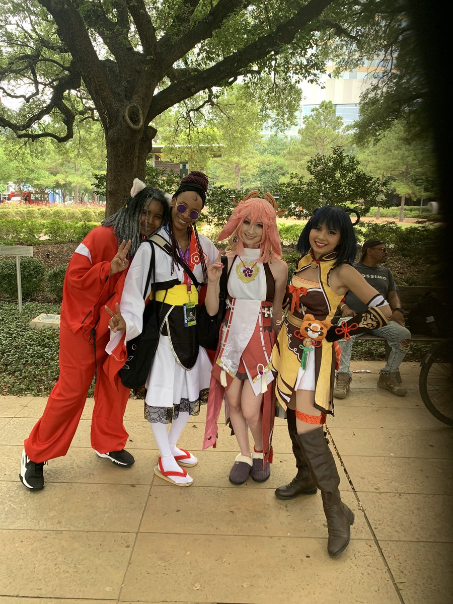 #CP2023 was a fun con. My daughter cosplayed for the first time. 

Looka my lil Inuyasha 😍