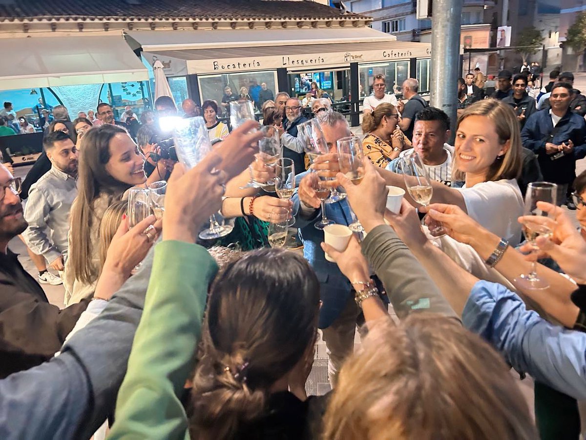 esquerramposta's tweet photo. 4.066 gràcies per haver-nos renovat la confiança. Els propers quatre anys seguriem avançant amb l’Amposta de futur, sempre al costat de la gent! https://t.co/qA4SaCyEj7