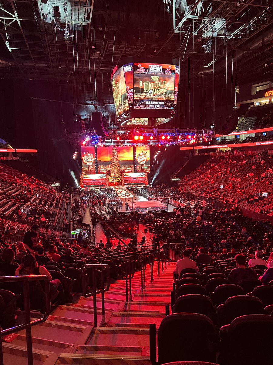 CoachKlim's tweet photo. Got to be here 4 years ago and got to be here once again! Ready to watch #AEWDoN live! #AEW #Vegas #Mywifeisbetterthanyoursandyouknowit https://t.co/UNtLTWUfkz