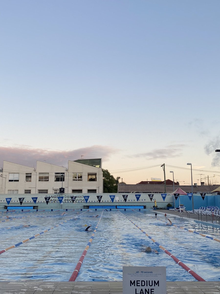 foxwhelp01's tweet photo. 🏊‍♀️👵🏻Swim 61/2023 👵🏻🏊‍♀️ The @wrinklesschminkles team cursed me overnight as I woke up with such deep ugly bags under my eyes that I probably needed to triple patch my ageing face 🏊‍♀️👵🏻Got to the pool though and swam my usual 1km while enjoying the early morning skies 🏊‍♀️👵🏻 https://t.co/KC4v52FhWG