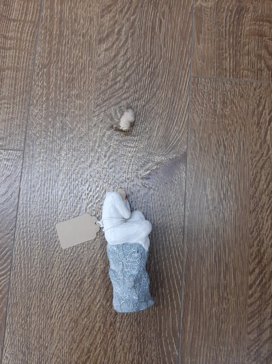 MelbourneFotomo's tweet photo. A damage from earthquake.
#melbourneearthquake 
#niddrie https://t.co/2r1Ok1e3B5