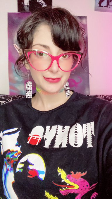 Twitch round 2? https://t.co/Ic12xpfir3 https://t.co/CxhrxlEeHj<a href="/tag/streamate"class="tags"><span>#streamate</span></a>