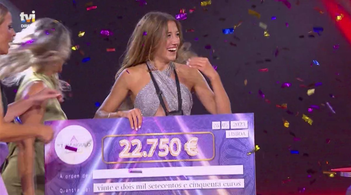 O CHEQUE DE VENCEDORA FICA-LHE BEM PRA CARALHOOOOOOOO #sonsatos