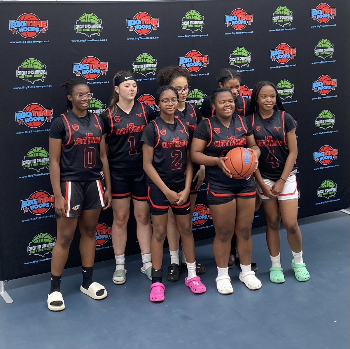 corymccray's tweet photo. Rea Rea making memories. First Out of State Tournament. #BigTimeHoopsShowcase #LadyCuttNation https://t.co/mHlqb7D2pL