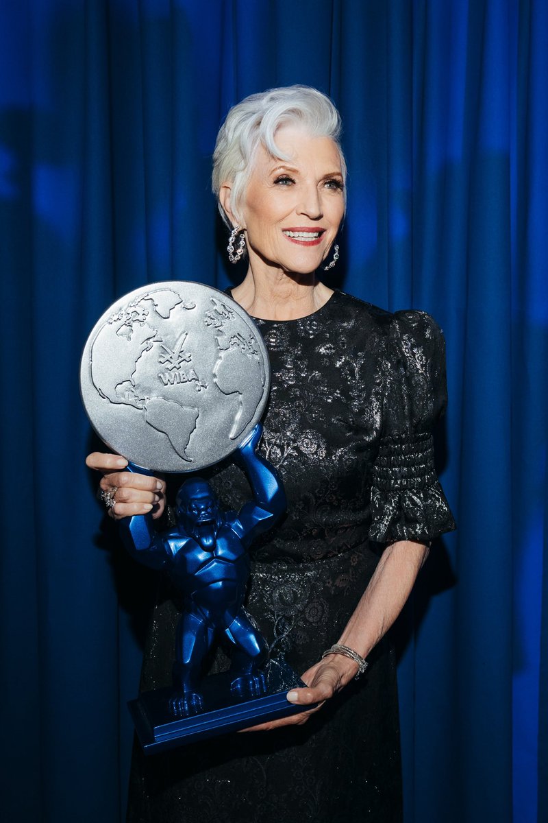 mayemusk's tweet photo. Received the Best Female Empowerment award.
Thank you #WorldInfuencersForum #wif2023 #Cannes 
A really fun evening with friends and a dog 🐶🥰
#AWomanmakesAPlan 📖
 #ItsGreatToBe75 💪👩‍🎓 https://t.co/Hc8j6Bje5d