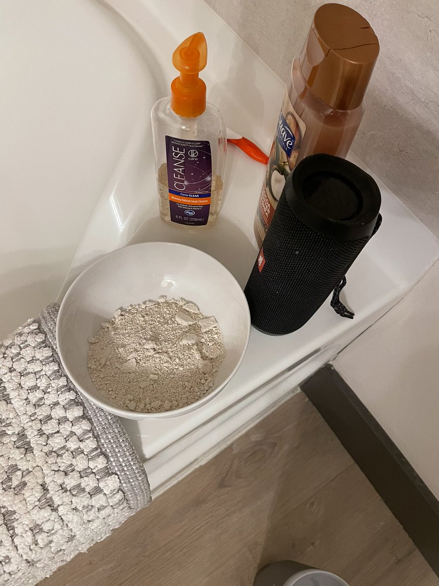 mac_ryannn's tweet photo. Time to bathe in oatmeal to Take Care to relieve my Covid-rash…….vibes https://t.co/6j1vmwsAO5