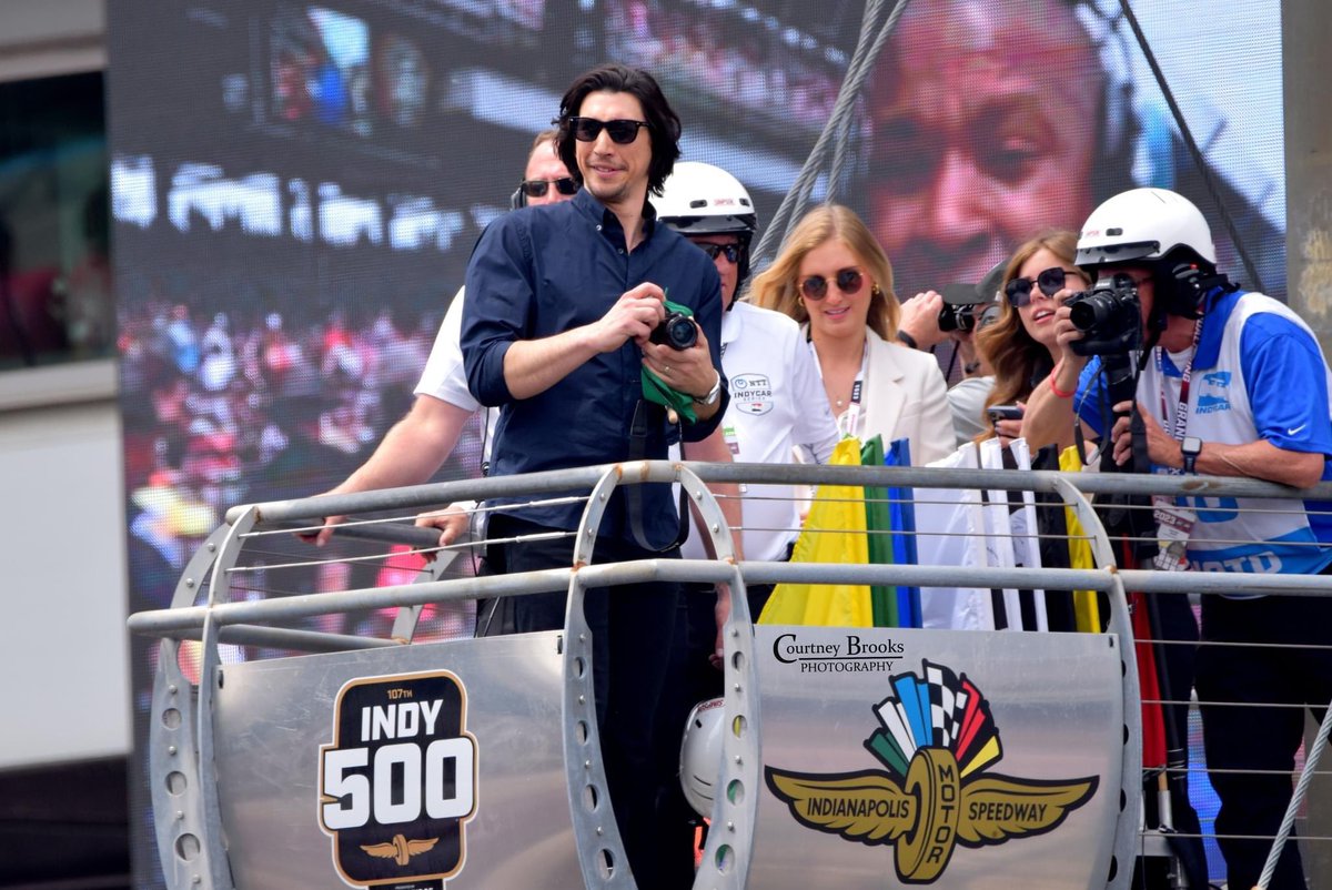 adamdrivercentl's tweet photo. Adam Driver prepping for his green flag wave at the Indy 500- Courtney Brooks https://t.co/mxspxGeh9g