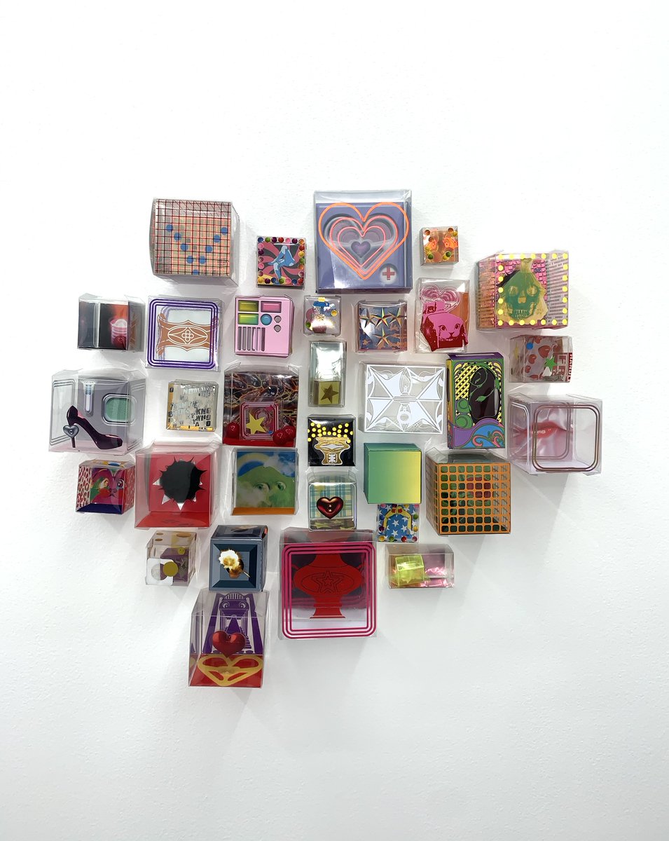 COMBINATIONS Wine and Conversation: An Event for Emerging Collectors with Unit 17's Tobin Gibson

Join us in person at Griffin Art Projects with gallerist Tobin Gibson (Unit 17) for wine, cheese and a chat about starting your own art collection.