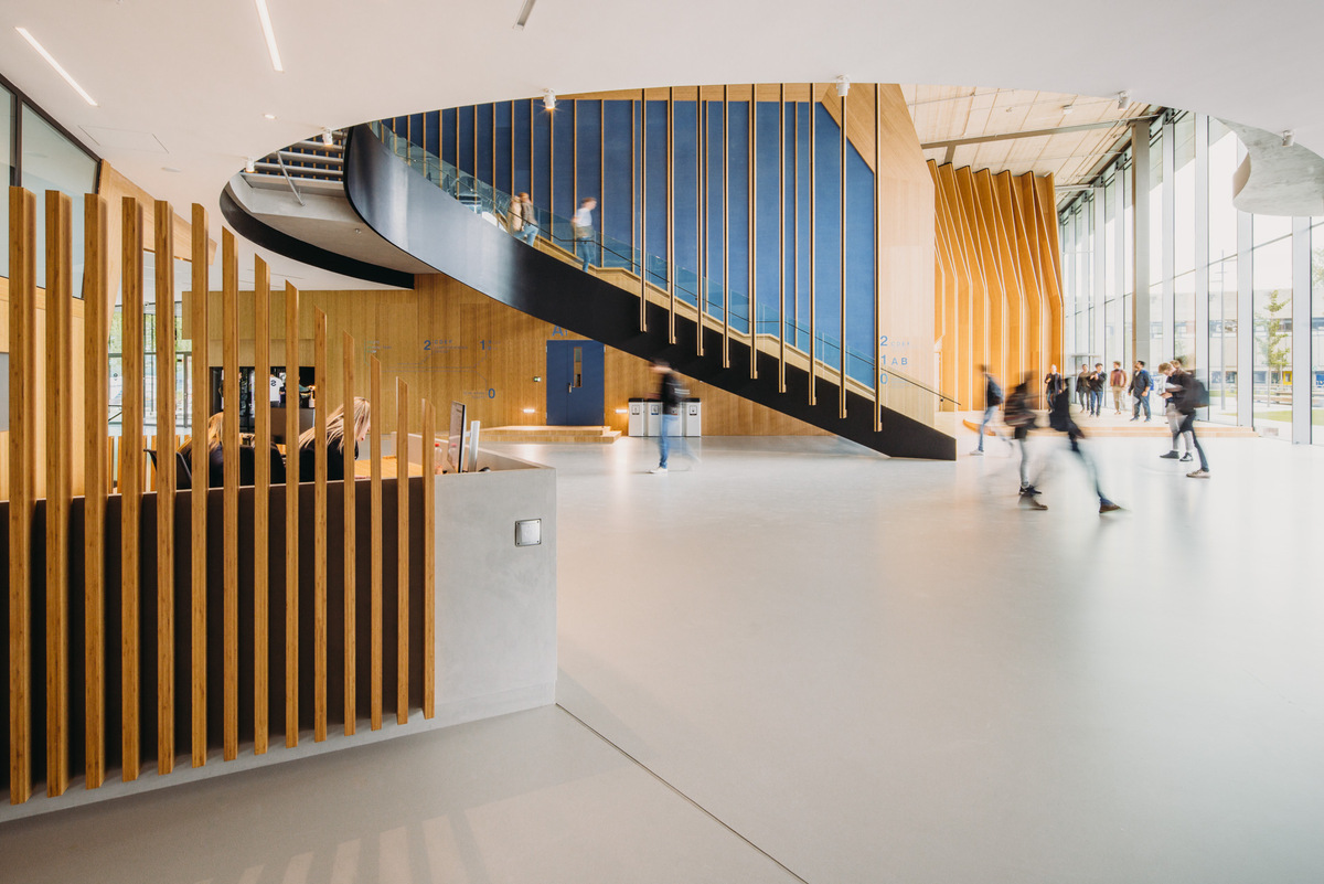 nueveDESIGNNEWS's tweet image. Discover the Echo project at TU Delft by #UNStudio. A testament to the power of innovative architectural design. #Design #Architecture

unstudio.com/en/page/13592/…