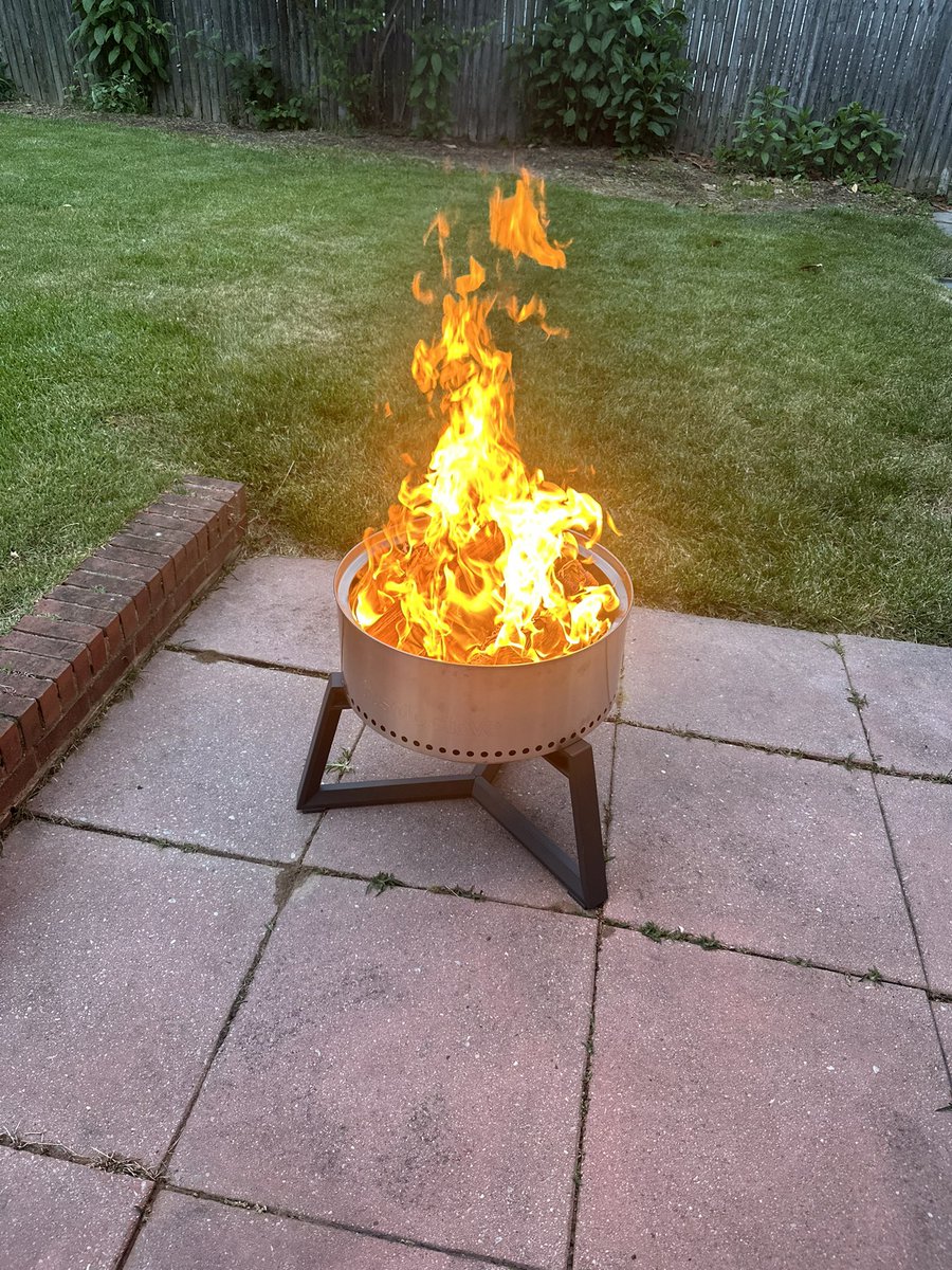 baudap's tweet photo. A beautiful evening in Northern Virginia. My first fire in my first house thanks to @solostove. https://t.co/ffhYK4J8RY