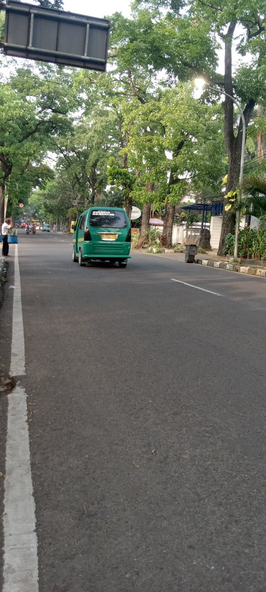 07:08 Jalan Lombok lalin lancar cuaca cerah <a href="/PRFMnews/">Radio PRFM</a>