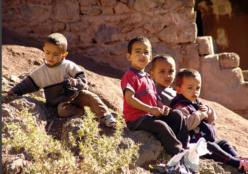 YetoillisYeto's tweet photo. The more individuals are exposed to populist entertainment,social media..The more their faces are soulless,unauthentic, without character.. They are not exposed to knowledge but to something sinister..I hope our Amazigh kids will keep their true character without being corrupted https://t.co/1i9zIbofve