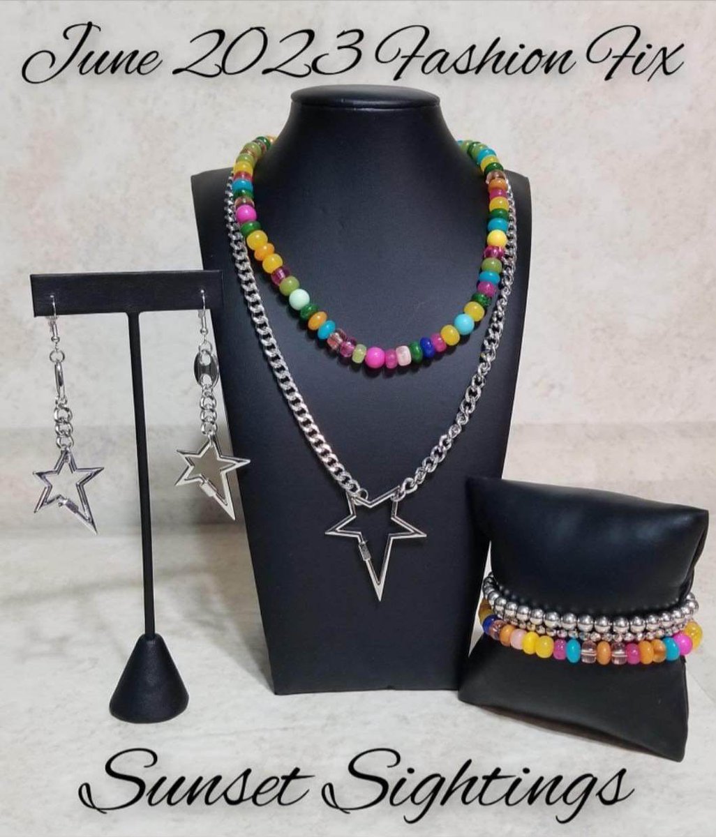 AmazingJewelsBV's tweet image. my website! 😍 For only $20, one of these amazing sets can be yours! Grab yours now at the link below! #June #FashionFix #2023 #AmazingJewelsByV 

amazingjewelsbyv.com/collections/fa…