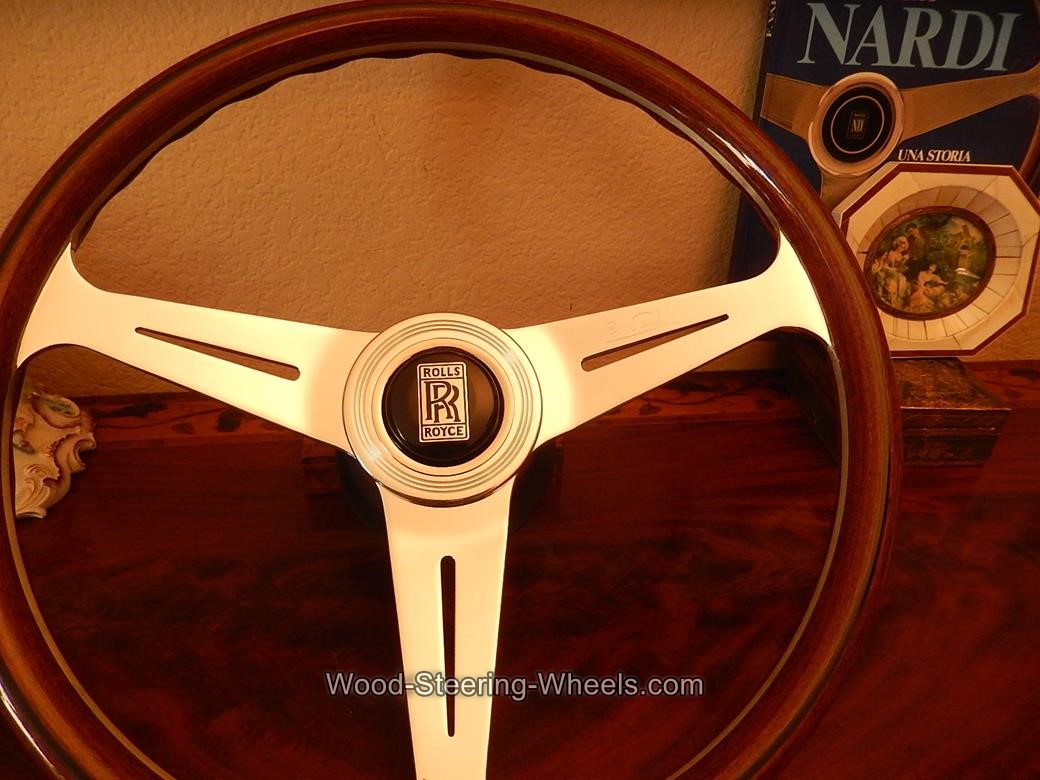 Rolls Royce Silver Wraith I  Silver Wraith II #RollsRoyce #steeringwheel #LuxuryCar goo.gl/UGEb3d