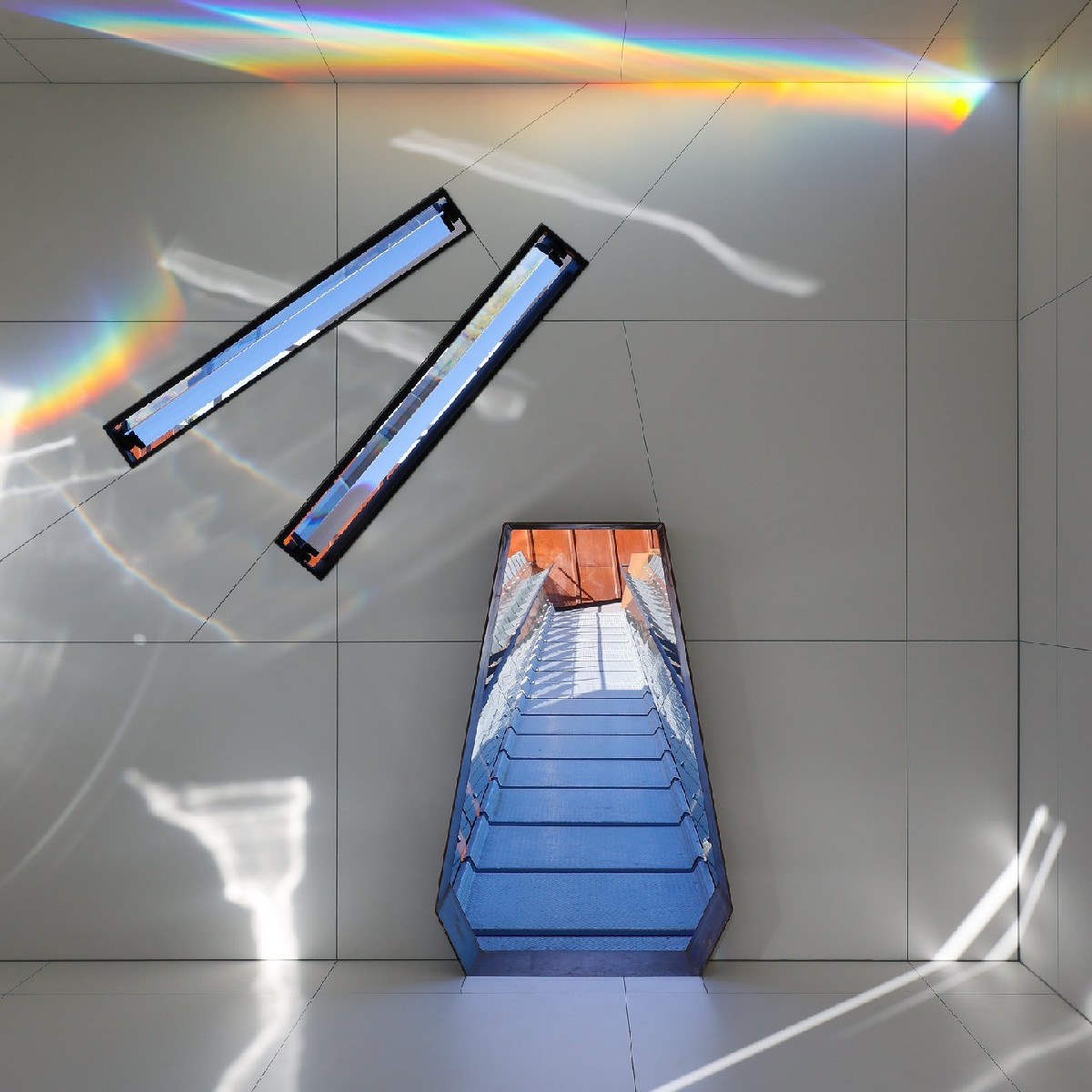 Somewhere.

Image: Spectrum Chamber, 2018, Charles Ross