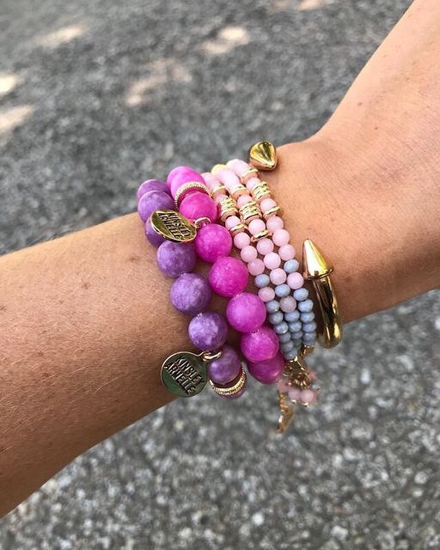 Have fun this Summer & show off your bright colored stacks ☀🌈 #kinsleyarmelle #naturalstonejewelry #beadedbracelets #stackablebracelets #bohostyle instagr.am/p/Csz7m7tMjv-/