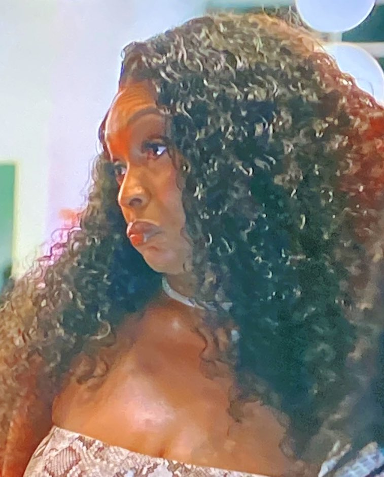#RHOA S15 E4: Now this is funny!! The ladies were invited to Birmingham by Kenya, but when high end party turns out to be a dud on day 1, Marlo calls Kenya a low rent #CarrieBradshaw. Cue #SexAndTheCity score music. I’m dying!! 🤣🤣🤣❤️📺