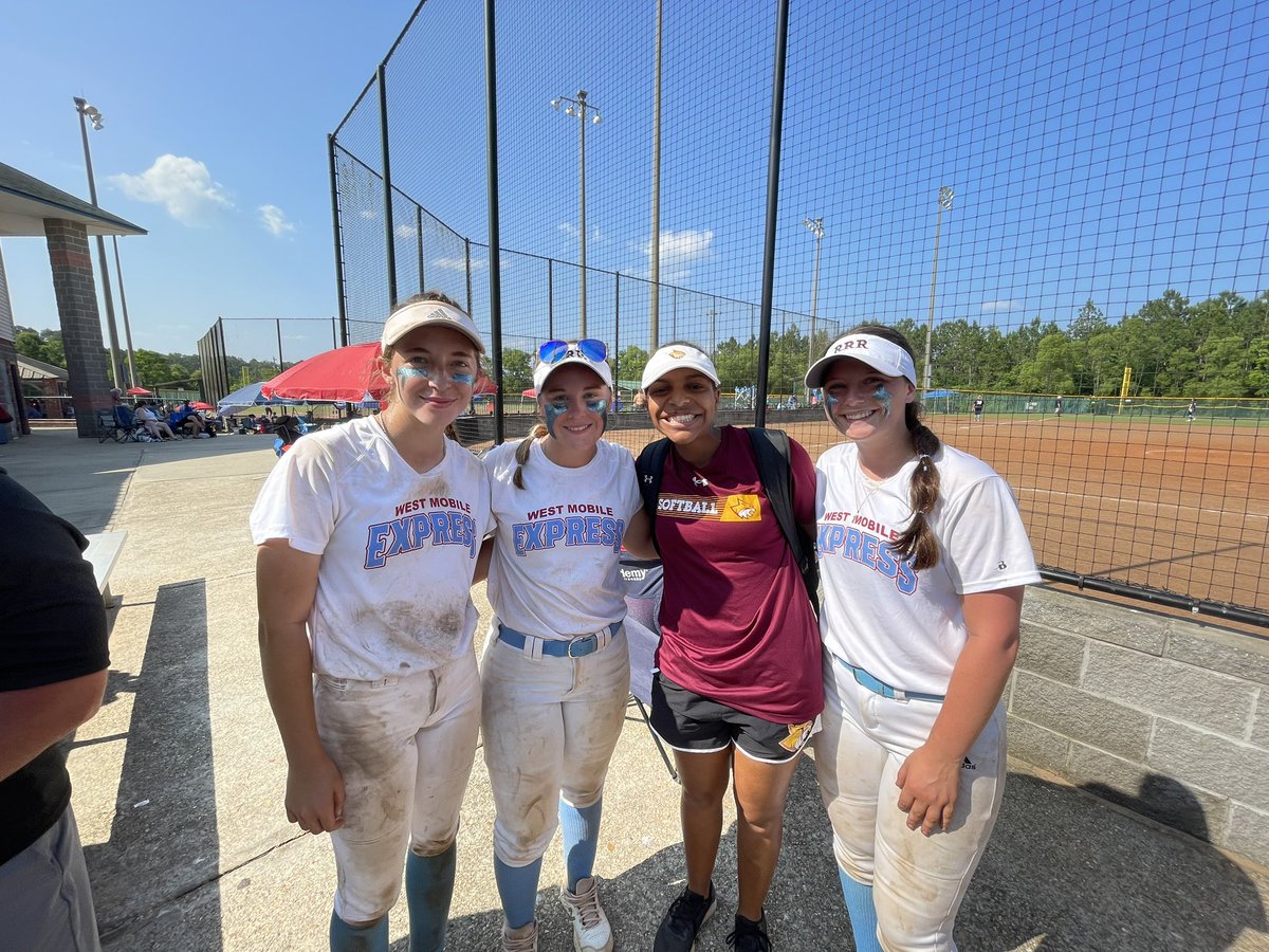 Heather Hudson (@hmhudson_10) on Twitter photo Travel ball teammates and future college teammates! #RRR 🐾💛<a href="/ChloeCoble2024/">Chloe Coble</a> <a href="/SMontiforte/">Sophia Montiforte</a> <a href="/emma_hudson4/">Emma Hudson</a> <a href="/WME_Hudson/">West Mobile Express - Willard</a> Travel ball teammates and future college teammates! #RRR 🐾💛<a href="/ChloeCoble2024/">Chloe Coble</a> <a href="/SMontiforte/">Sophia Montiforte</a> <a href="/emma_hudson4/">Emma Hudson</a> <a href="/WME_Hudson/">West Mobile Express - Willard</a>