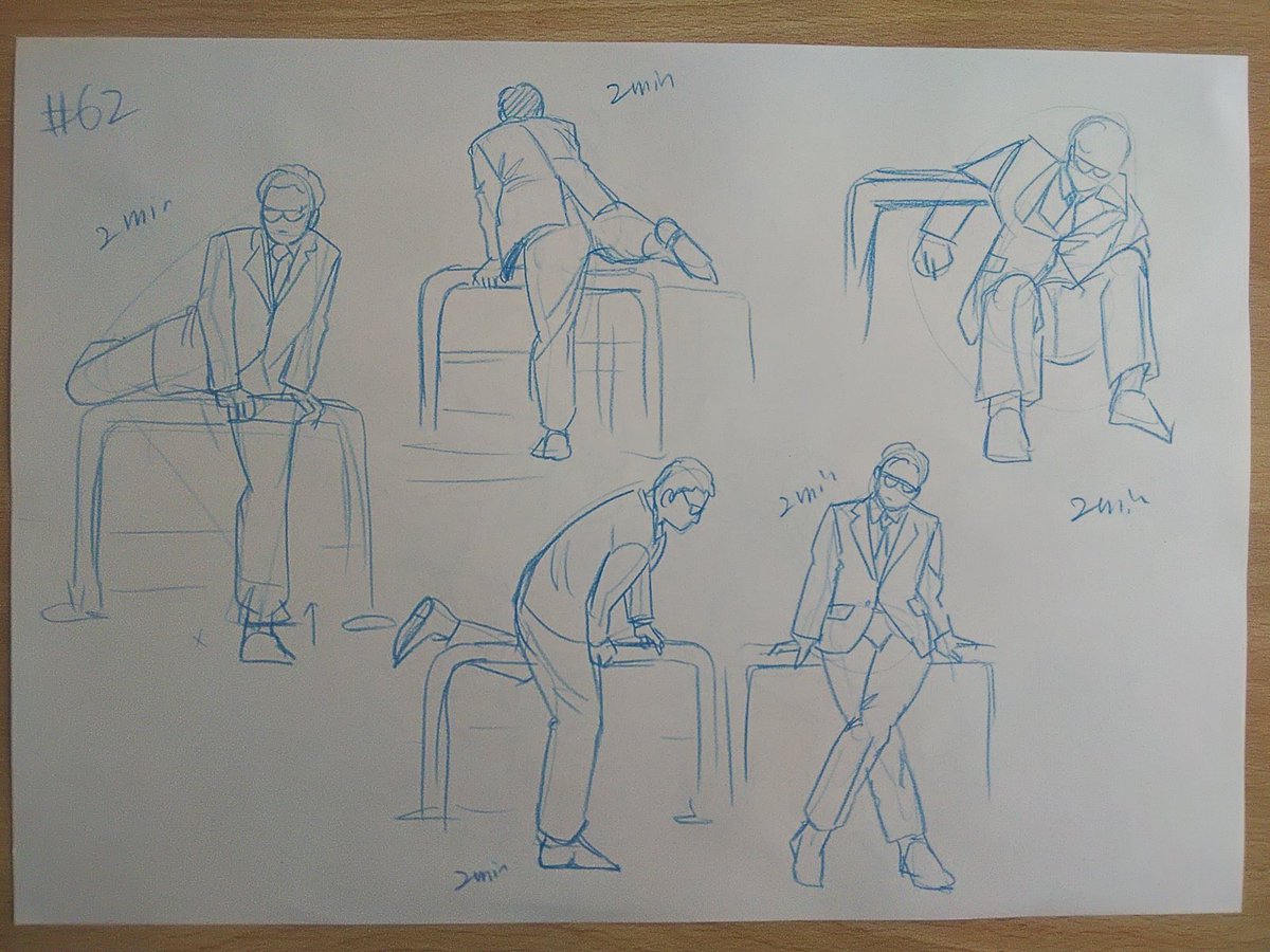 #さとまこクロッキー
#今日のクロッキー

＃60&amp;62
久しぶりのスーツ！
場面を伝えるために入れたい要素が多くで時間足りなかったけど、楽しかった😄。 https://t.co/FJXi58XRz4