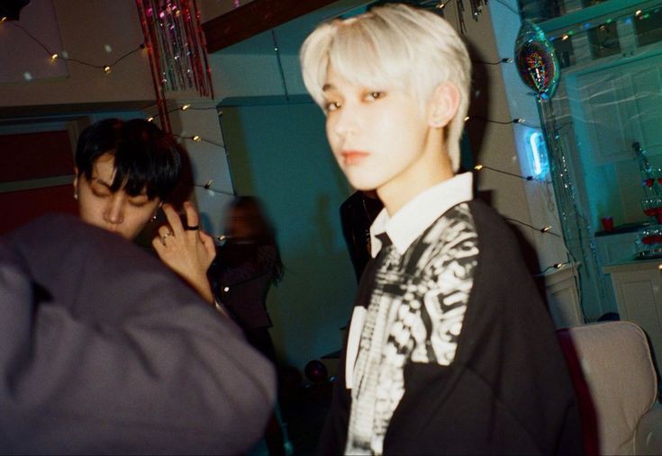 lee_siyaaa's tweet photo. BGC Nights au

a heesun au wherein...

Miles (ksn) got drunk one night and his friends make fun of him by putting him in a random car in the parking lot in BGC, and that car happen to be Enzo's (lhs). https://t.co/FztK48vbDB