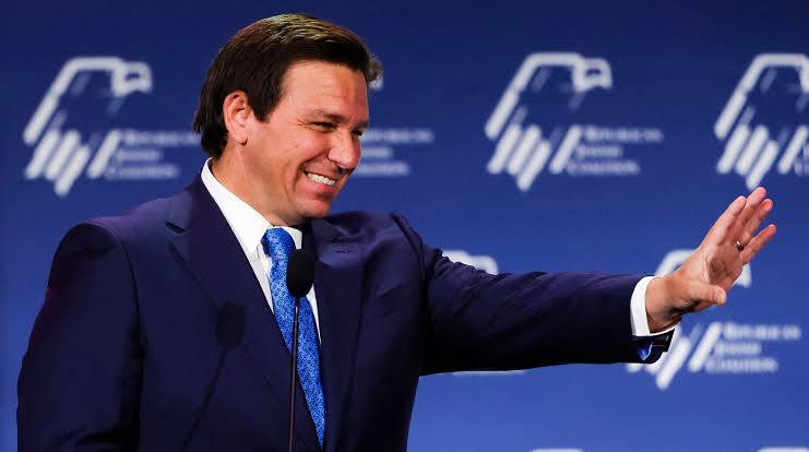 Good evening to @RonDeSantis, the future President of the United States! As $RON supporters, we are pleased to be part of your inevitable inauguration. We have many plans to help contribute to your win. #ElonsPresident #inRONweTRUST #DeSantis2024 #GodBlessAmerica
