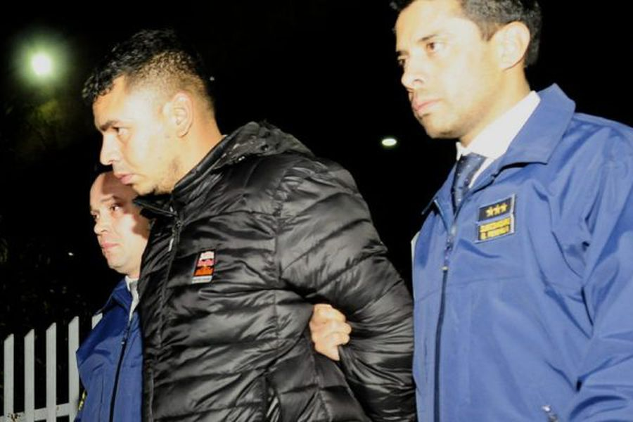 neoliberalchile's tweet photo. #ALARMANTE🚨| Delincuentes caribeños se toman el centro:

Fiscalía detectó 8 bandas extranjeras operando en el centro de Santiago, entre ellas la banda venezolana "Tren de Aragua", la banda peruana "Los Pulpos" o la Colombiana "Los Espartanos", todas implicadas en homicidios, extorciones y secuestros.