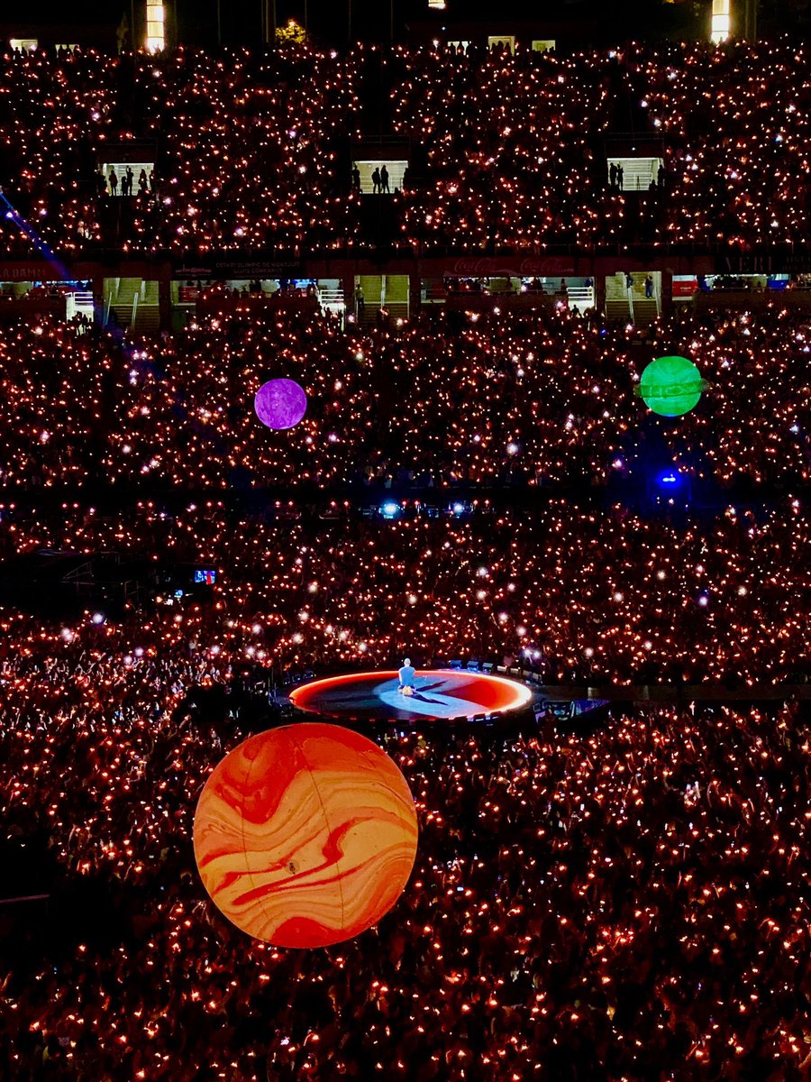 más Coldplay tweet media