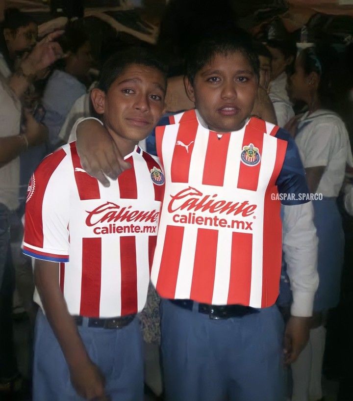 luvevikr's tweet photo. puro pinche chivas https://t.co/TN9VRwYneI