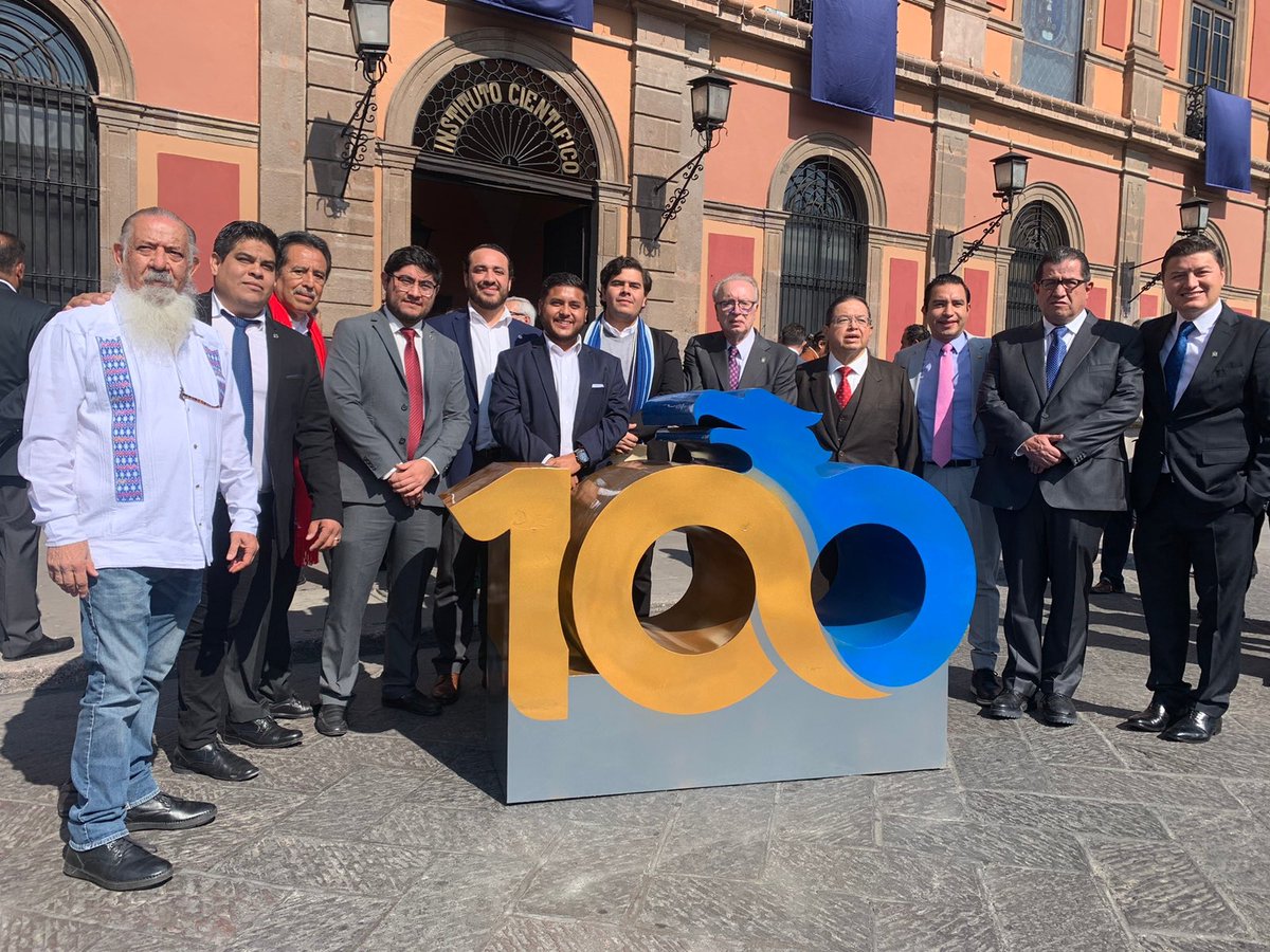 01Gabrieldeleon's tweet photo. 100 años de Autonomía https://t.co/Jj7xHXTxGa