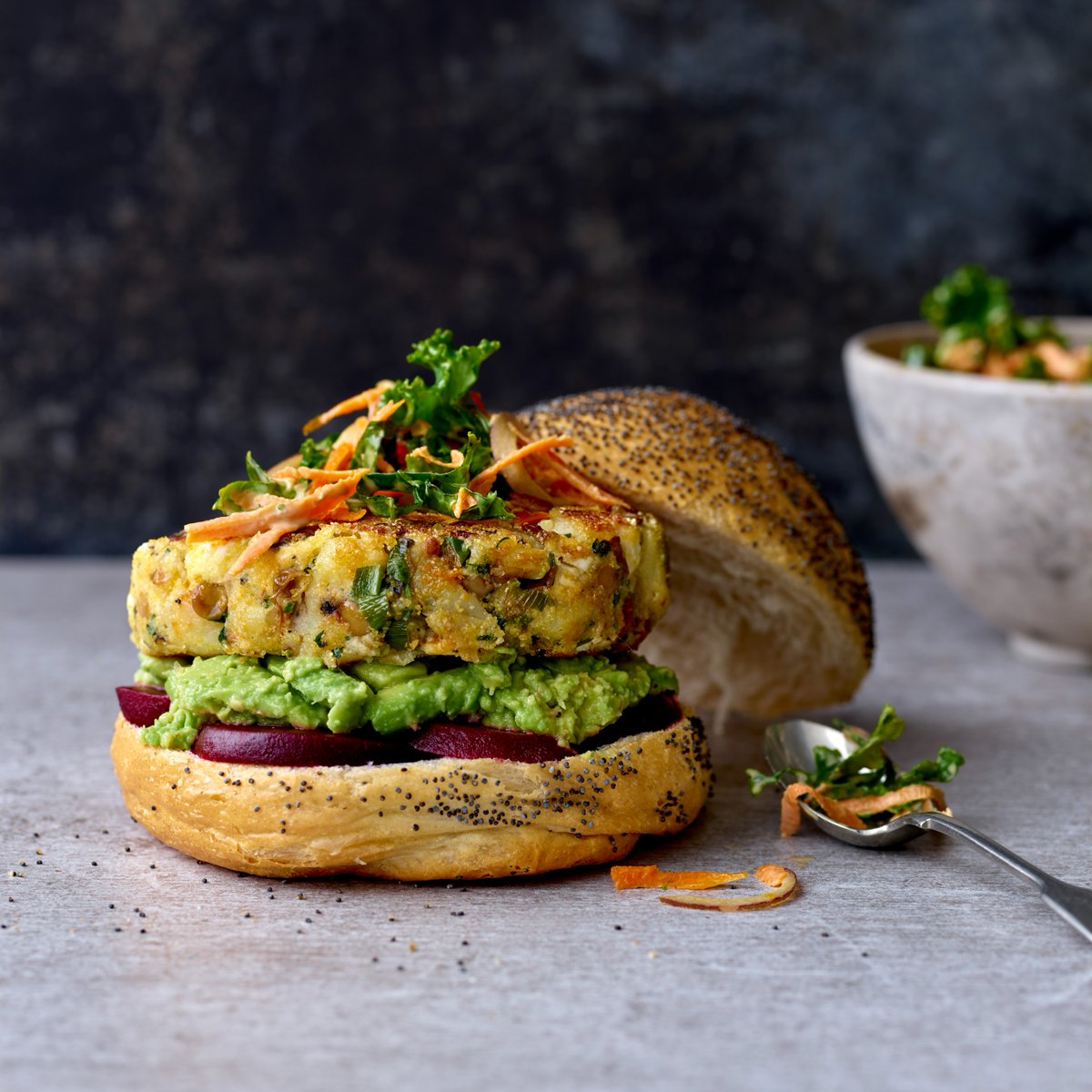 It’s #NationalBBQWeek and the sunshine is here! Fire up the barbeque this weekend and try out these #JerseyRoyal, lentil and feta burgers. A delicious veggie addition to any al fresco occasion! #seasonalproduce #vegetarian #bbq #springtime
