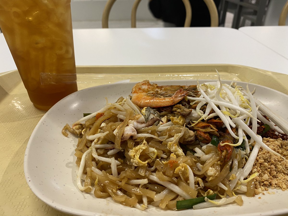 cardiBex's tweet photo. Tamang foodtrip lang with shopping on the side https://t.co/TaIoT37T8V